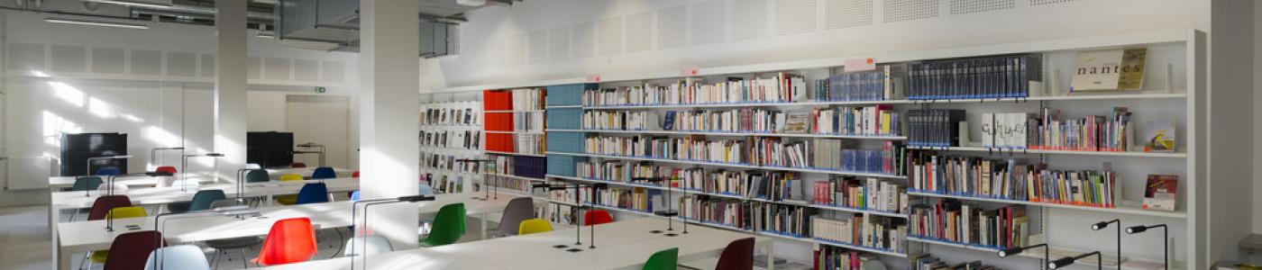 la nouvelle bibliothèque de l'école